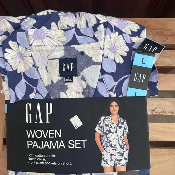 Gap Women's 2-Piece Woven Floral Pajama Set Size Large - Picture 1 of 1